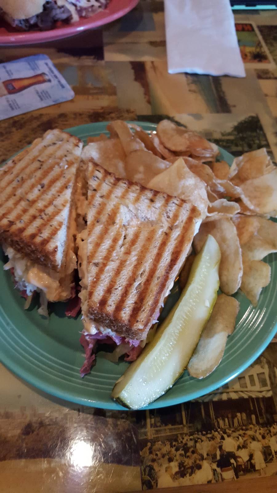 McGregor Grill | restaurant | 15675 McGregor Blvd, Fort Myers, FL 33908, USA | 2394373499 OR +1 239-437-3499