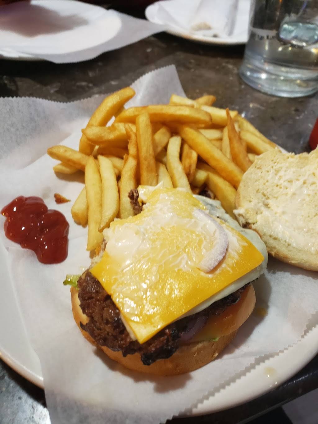 Babas Grill | restaurant | 13823 Michigan Ave, Dearborn, MI 48126, USA | 3139450400 OR +1 313-945-0400