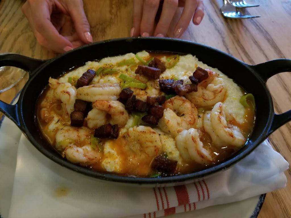 22 Square Restaurant & Bar | restaurant | 14 Barnard St, Savannah, GA 31401, USA | 9122332116 OR +1 912-233-2116