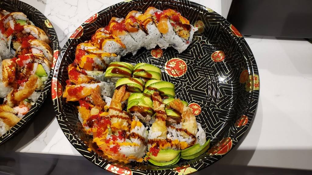 Rollstar Sushi | meal takeaway | 946 Yonge St, Toronto, ON M4W 2J2, Canada | 4169682019 OR +1 416-968-2019