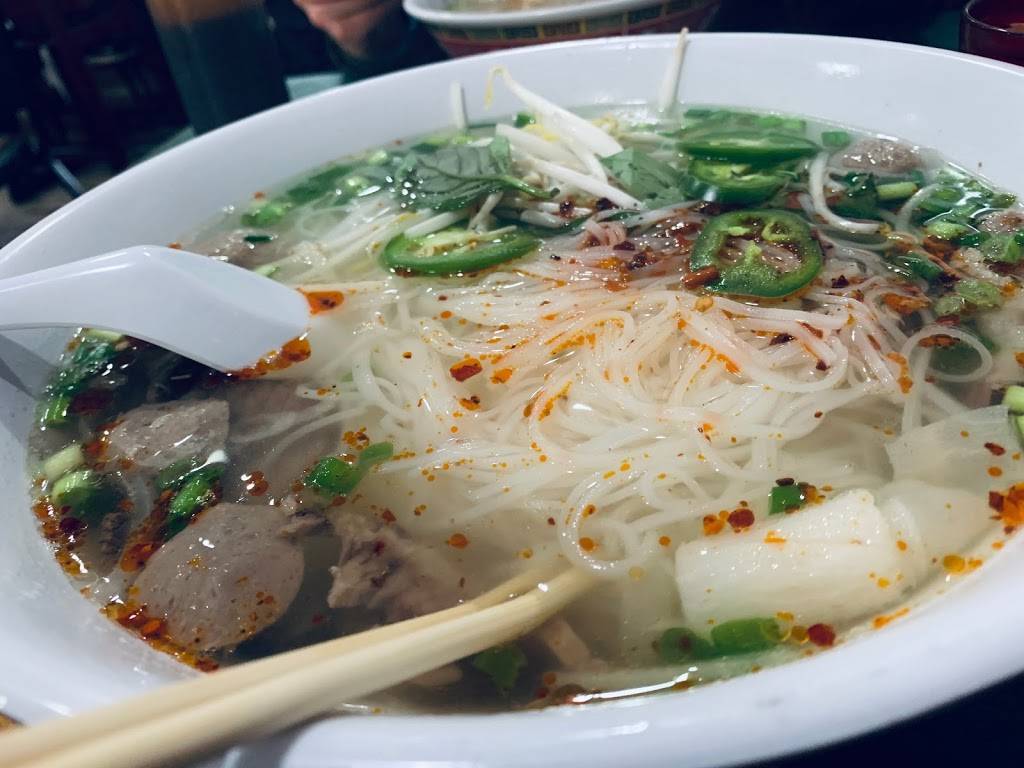 Pho 400 | restaurant | 400 Old Hwy 8 NW, New Brighton, MN 55112, USA | 6516339480 OR +1 651-633-9480