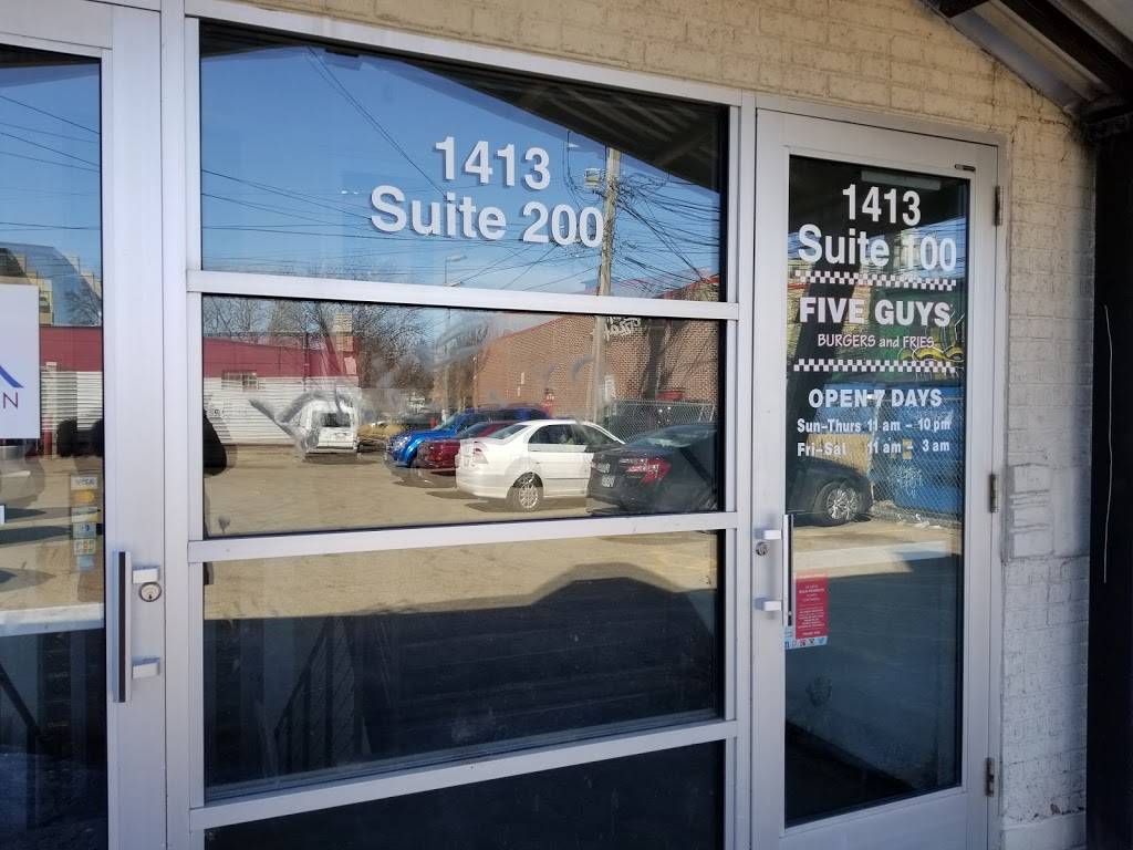 Five Guys | meal takeaway | 1413 4th St SE, Minneapolis, MN 55414, USA | 6123555500 OR +1 612-355-5500