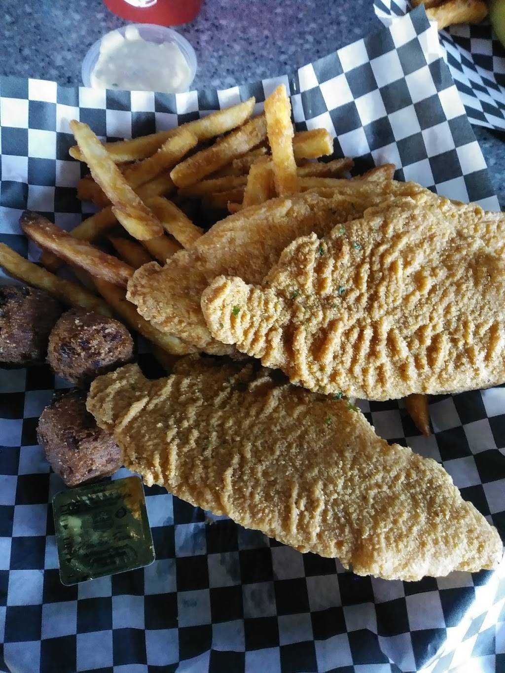 Lumpys Sports Grill | restaurant | 12325 N May Ave, Oklahoma City, OK 73120, USA | 4052863300 OR +1 405-286-3300