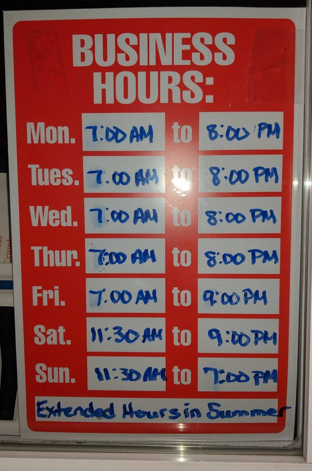 Ice Cream Castle | restaurant | 5 Powells Ln, Kingston, NY 12401, USA | 8453831563 OR +1 845-383-1563