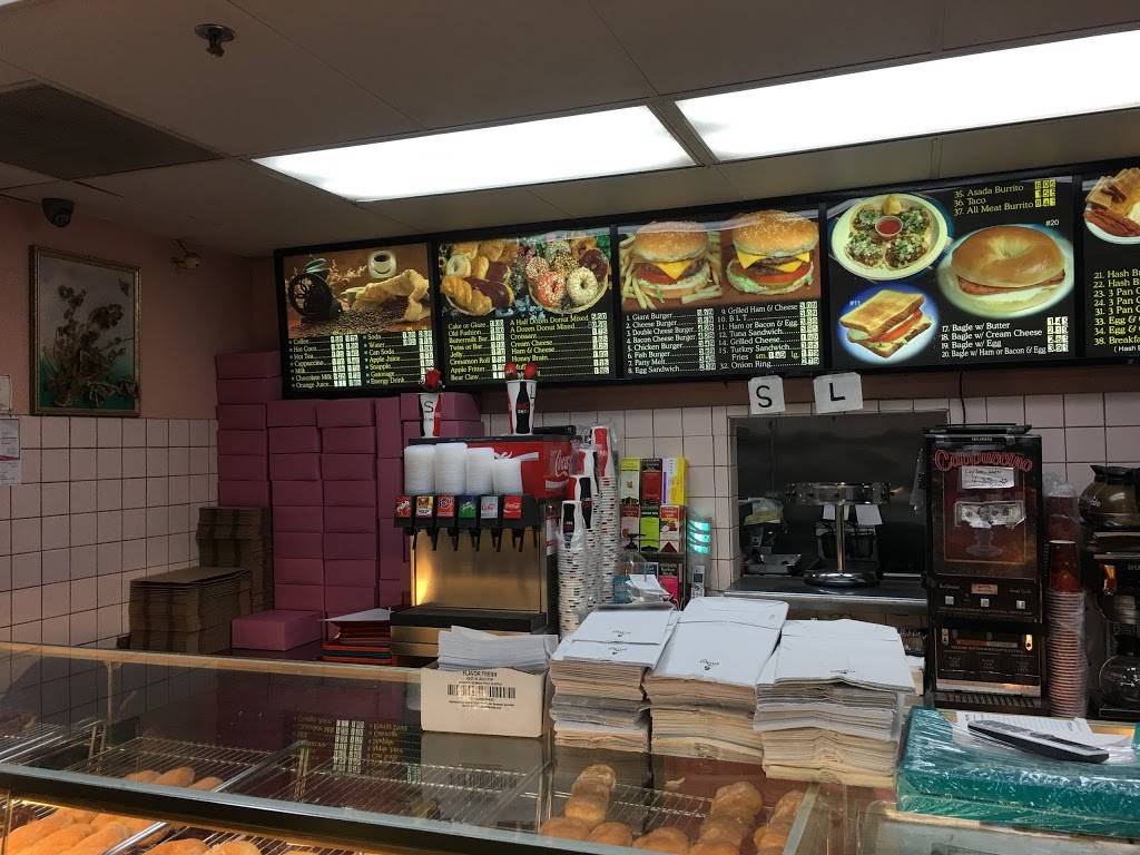 Tastees Donut & Burger | bakery | 619 N Fair Oaks Ave, Pasadena, CA 91103, USA | 6264498846 OR +1 626-449-8846