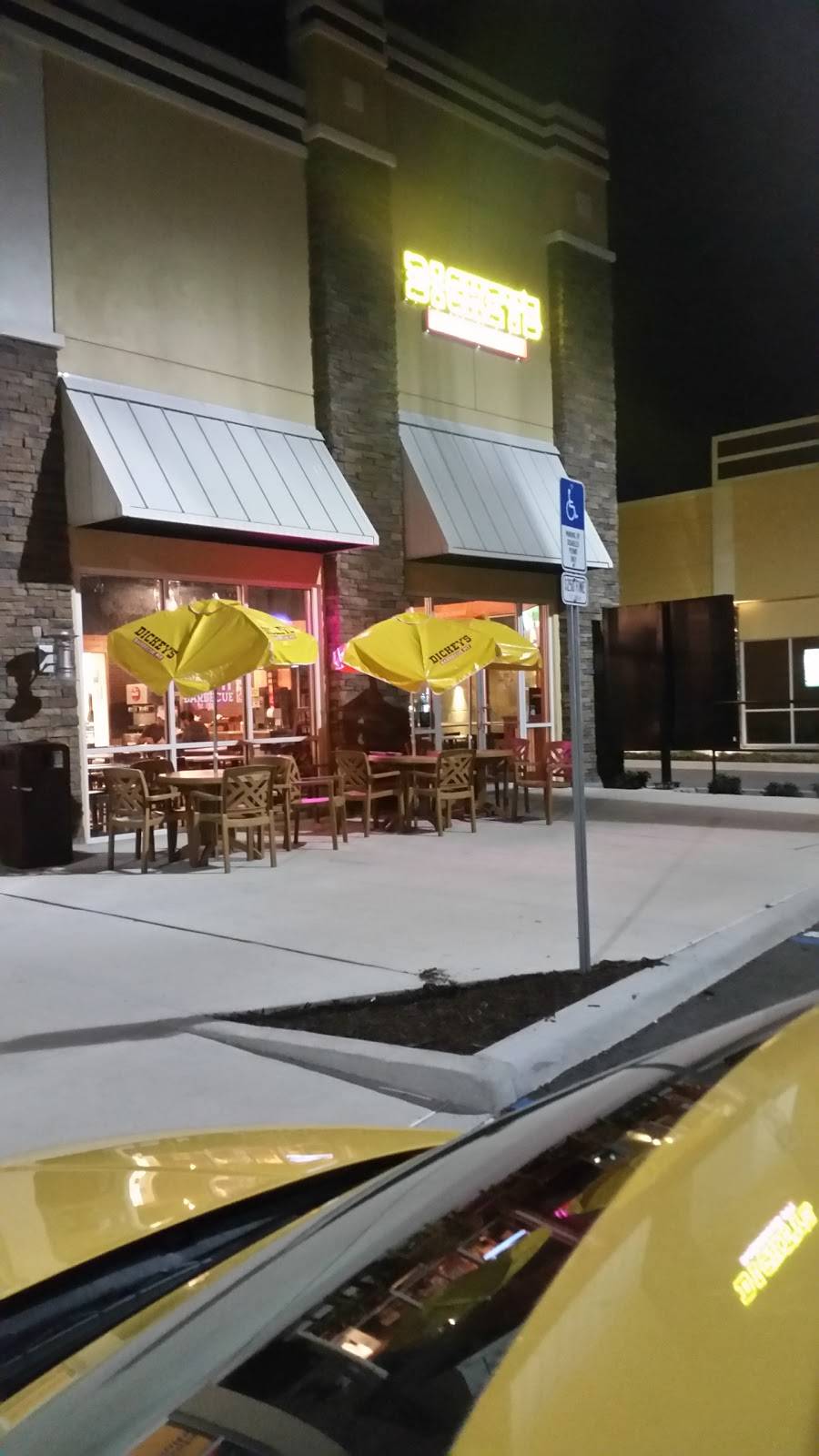 Dickeys Barbecue Pit | restaurant | 9368 Narcoossee Rd Ste 101, Orlando, FL 32827, USA | 4074018285 OR +1 407-401-8285