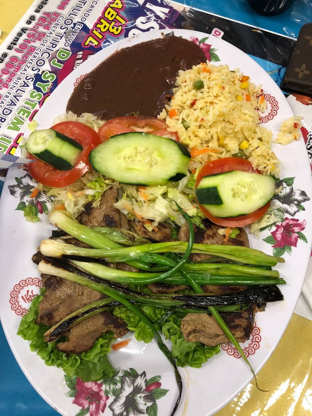 La Bahia De Jiquilisco | restaurant | 1096 23rd St, Richmond, CA 94804, USA | 5106805750 OR +1 510-680-5750