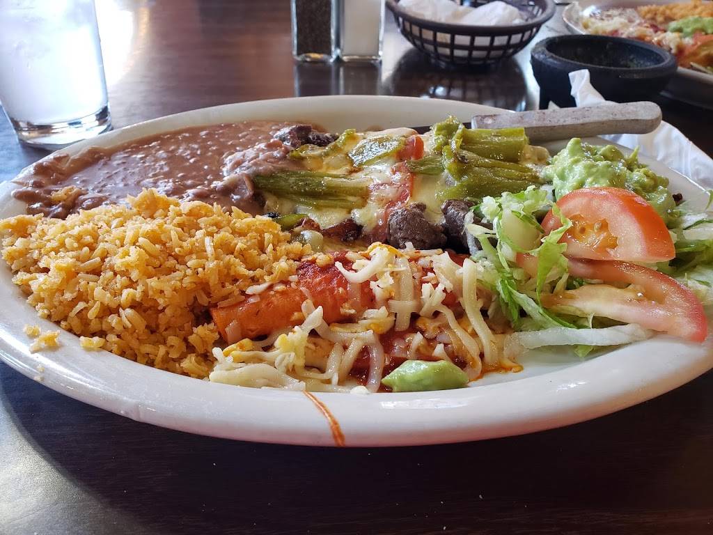 Gabriels Restaurant & Bar | restaurant | 1270 Giles Rd, El Paso, TX 79915, USA | 9155919800 OR +1 915-591-9800