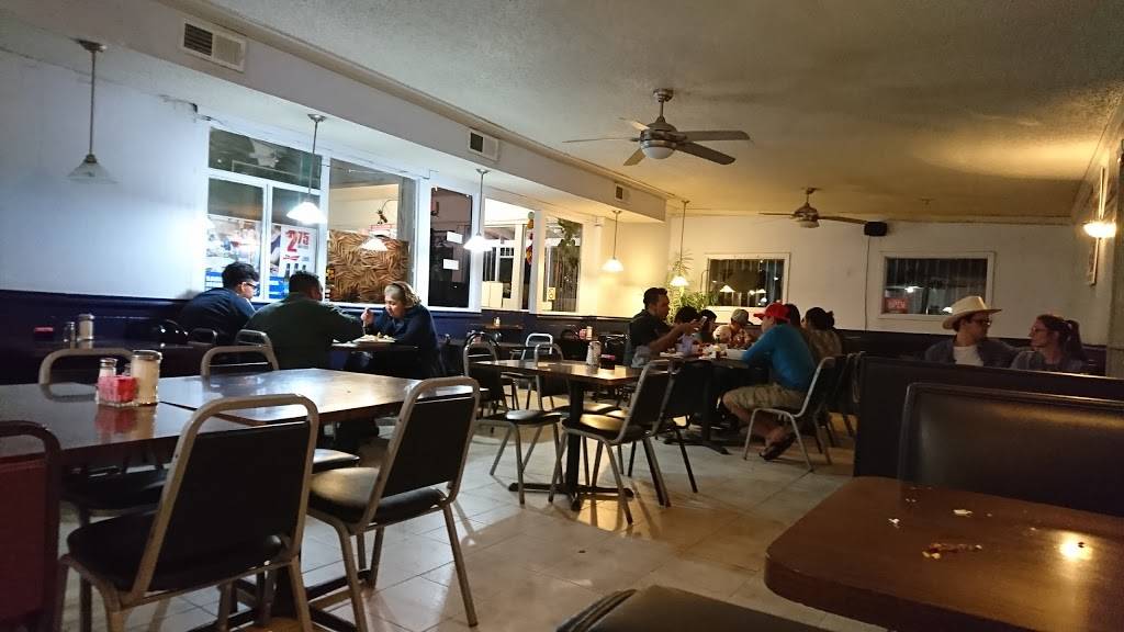 El Sunzal Restaurant | restaurant | 642 Calles St, Austin, TX 78702, USA | 5124747749 OR +1 512-474-7749