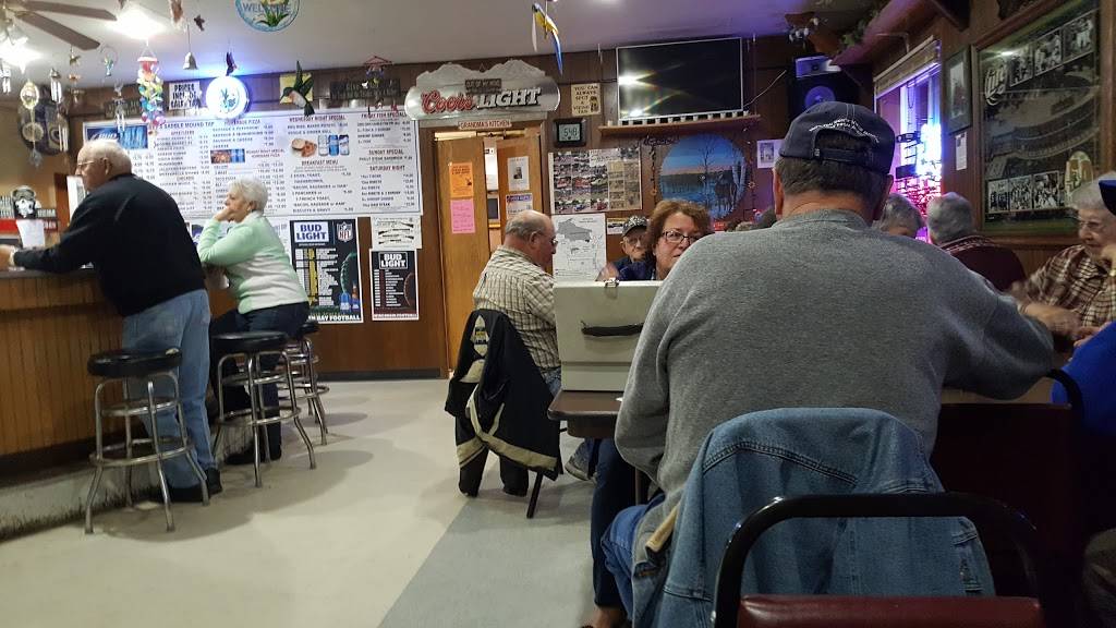 Bevs Saddle Mound Tap | restaurant | N8376 Pray Rd, Pittsville, WI 54466, USA | 7158847355 OR +1 715-884-7355