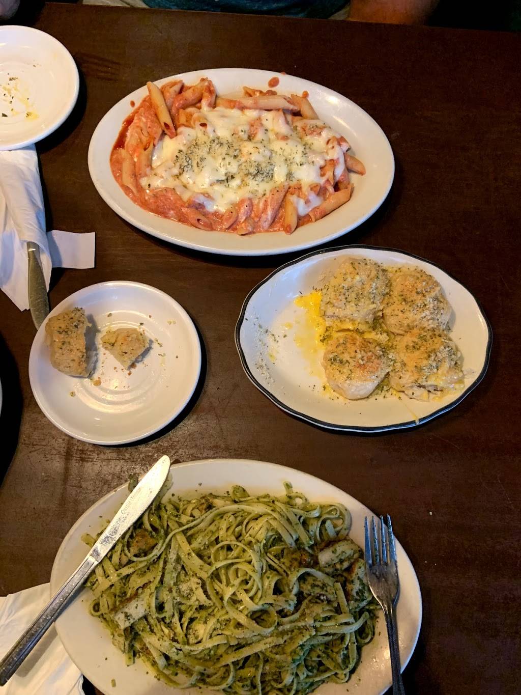 Lil Anthonys Pizza | restaurant | 425 Avalon Park S Blvd, Orlando, FL 32828, USA | 4077378241 OR +1 407-737-8241