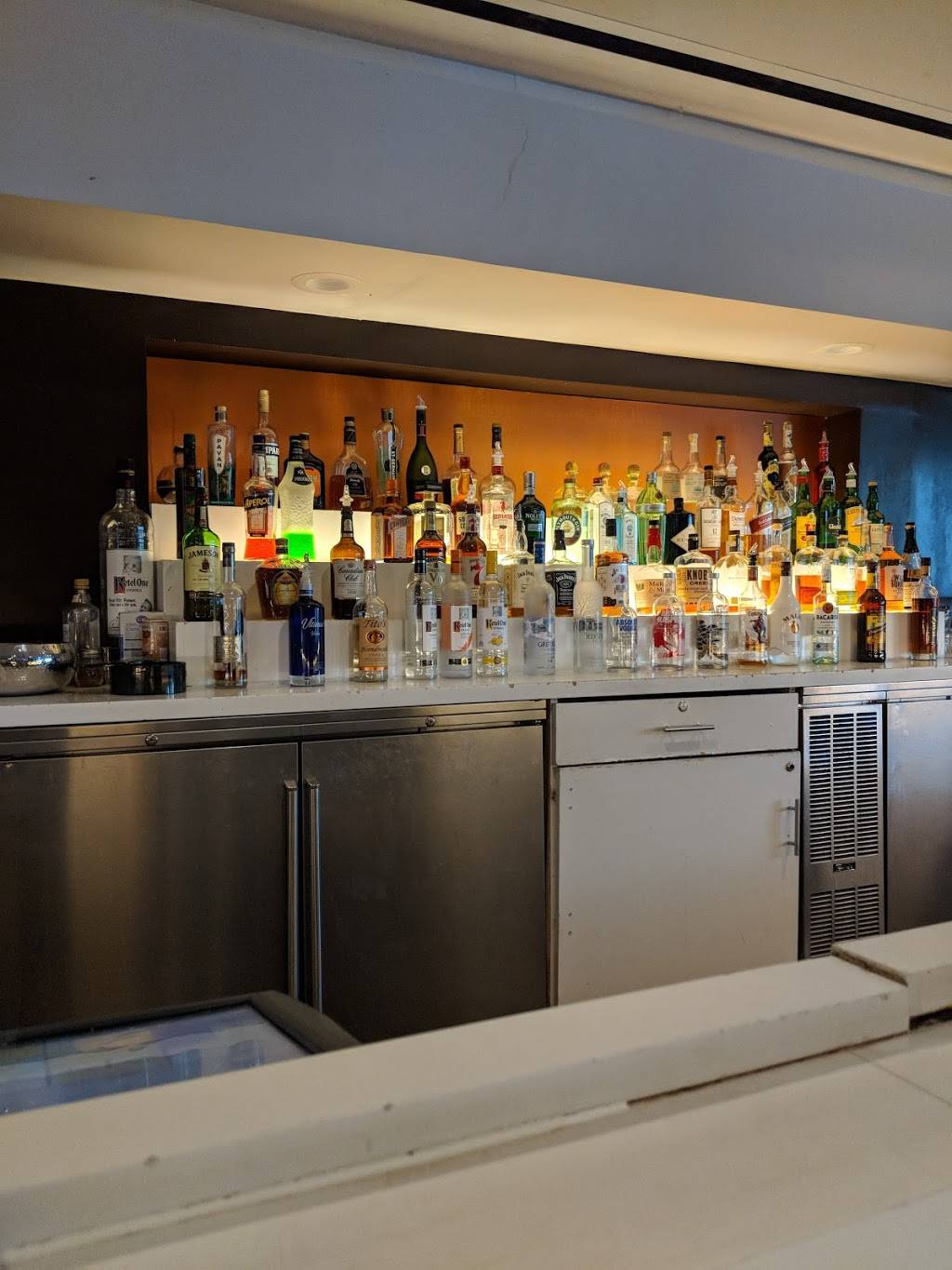 HooDoo Patio Restaurant & Bar | restaurant | 285 N Palm Canyon Dr, Palm Springs, CA 92262, USA | 7603229000 OR +1 760-322-9000