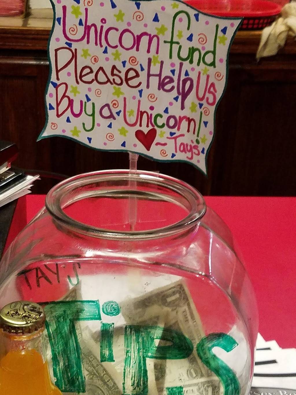 Tays Burger Shack | restaurant | 1019 Armour Rd, North Kansas City, MO 64116, USA | 8165418282 OR +1 816-541-8282