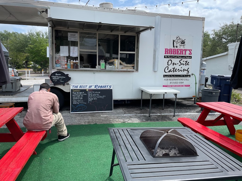 Roberts Southside | restaurant | 5000 S MacDill Ave, Tampa, FL 33611, USA | 8138524042 OR +1 813-852-4042