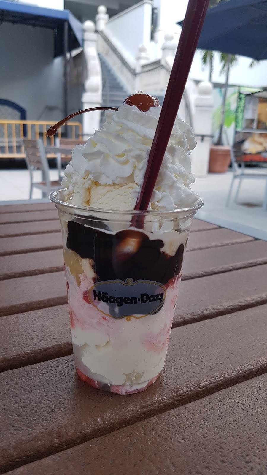 Häagen-Dazs® Ice Cream Shop | restaurant | 17 S Atlantic Blvd R120, Fort Lauderdale, FL 33316, USA | 9545225336 OR +1 954-522-5336