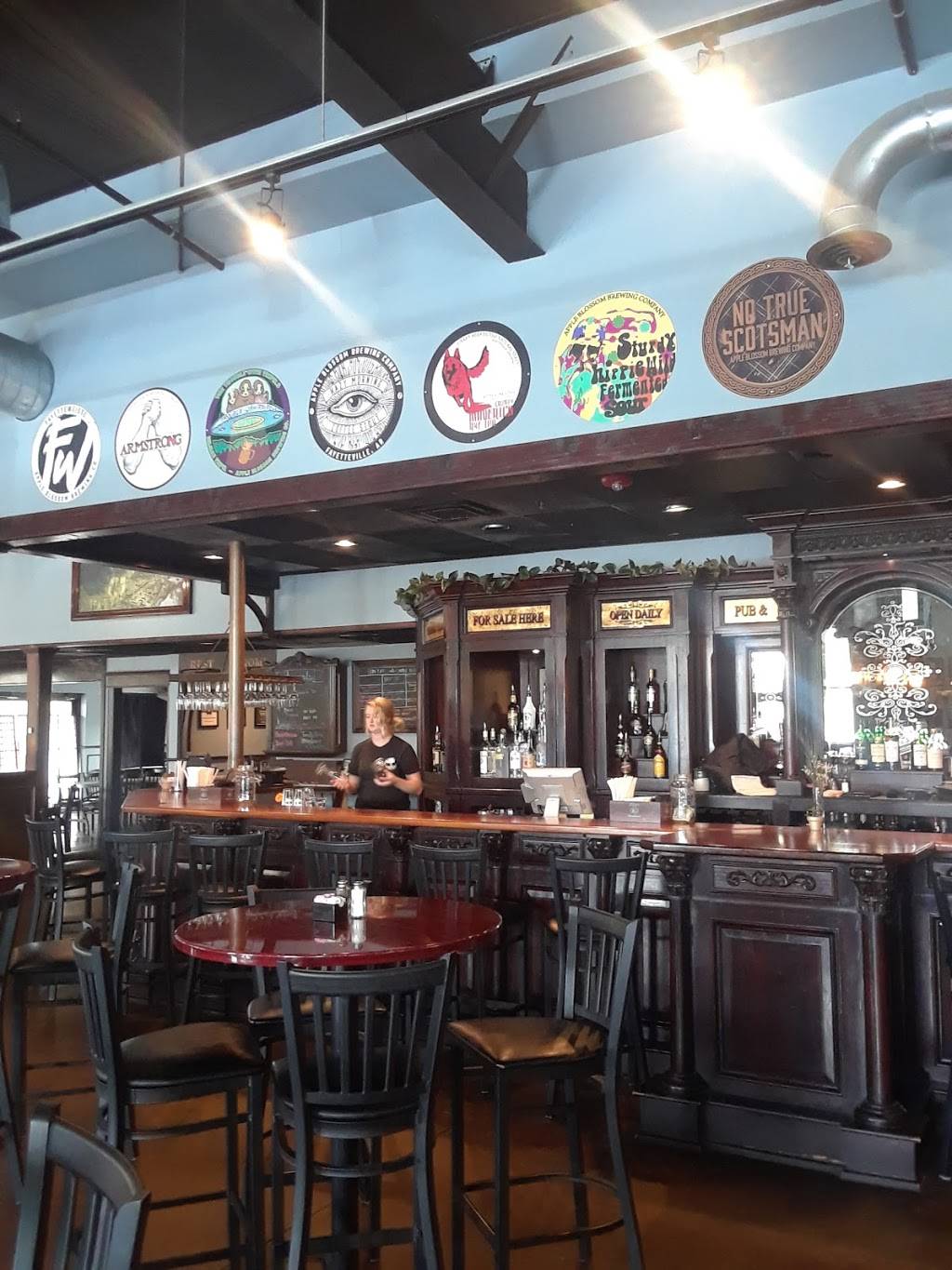 Apple Blossom Brewing Company | restaurant | 1550 E Zion Rd #1, Fayetteville, AR 72703, USA | 4792874344 OR +1 479-287-4344