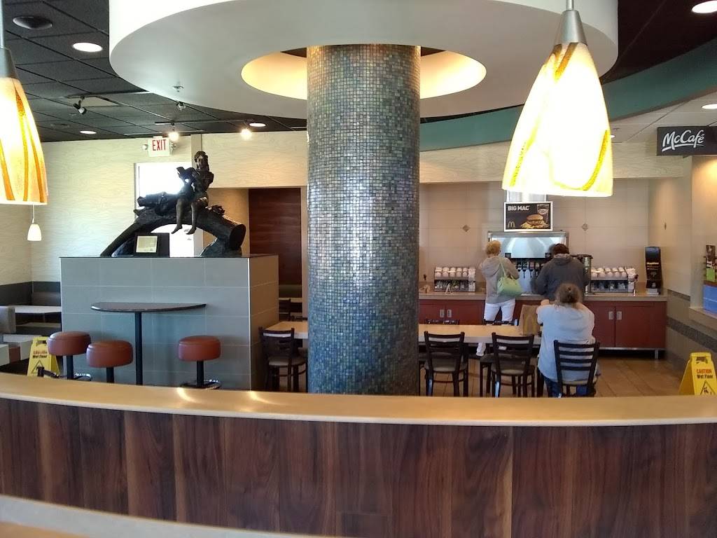 McDonalds | cafe | 1617 S Beacon Blvd, Grand Haven, MI 49417, USA | 6168466666 OR +1 616-846-6666