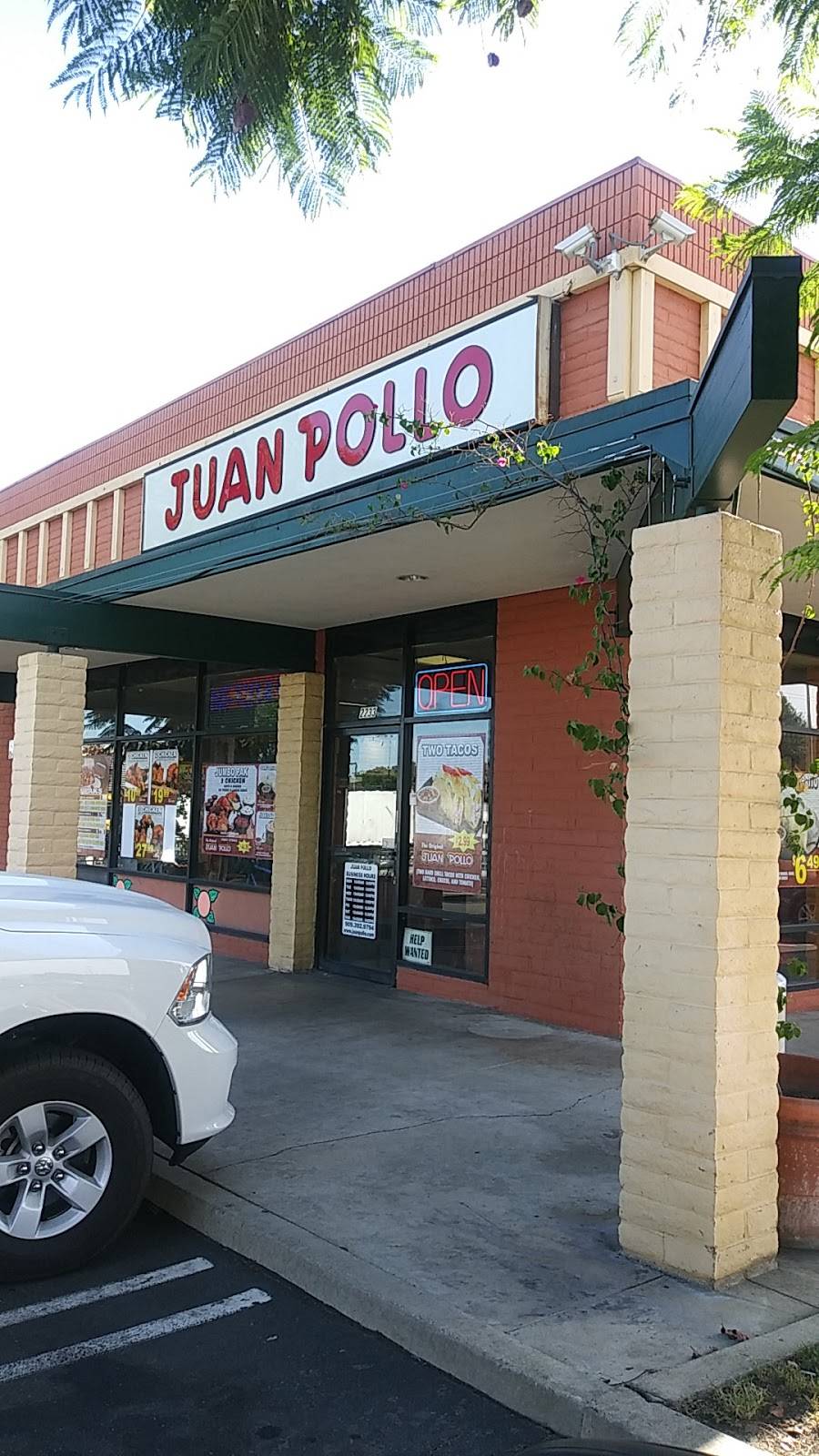 Juan Pollo | restaurant | 2233 N Garey Ave, Pomona, CA 91767, USA | 9093929794 OR +1 909-392-9794