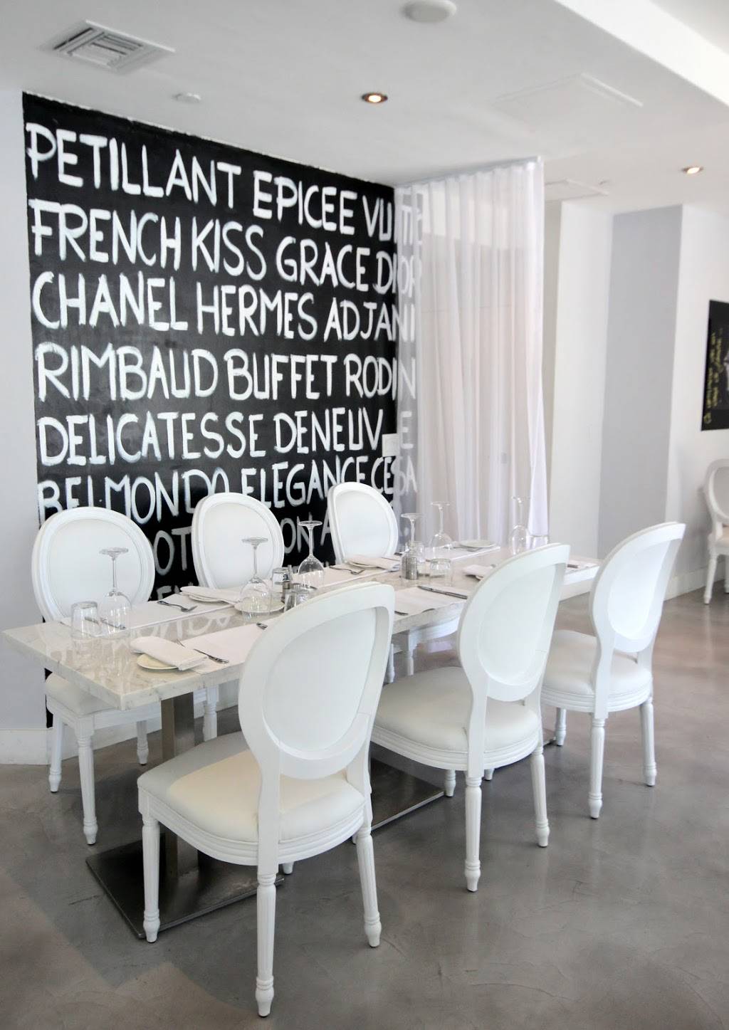 La Terrasse | restaurant | 22 Washington Ave, Miami Beach, FL 33139, USA | 7868990037 OR +1 786-899-0037