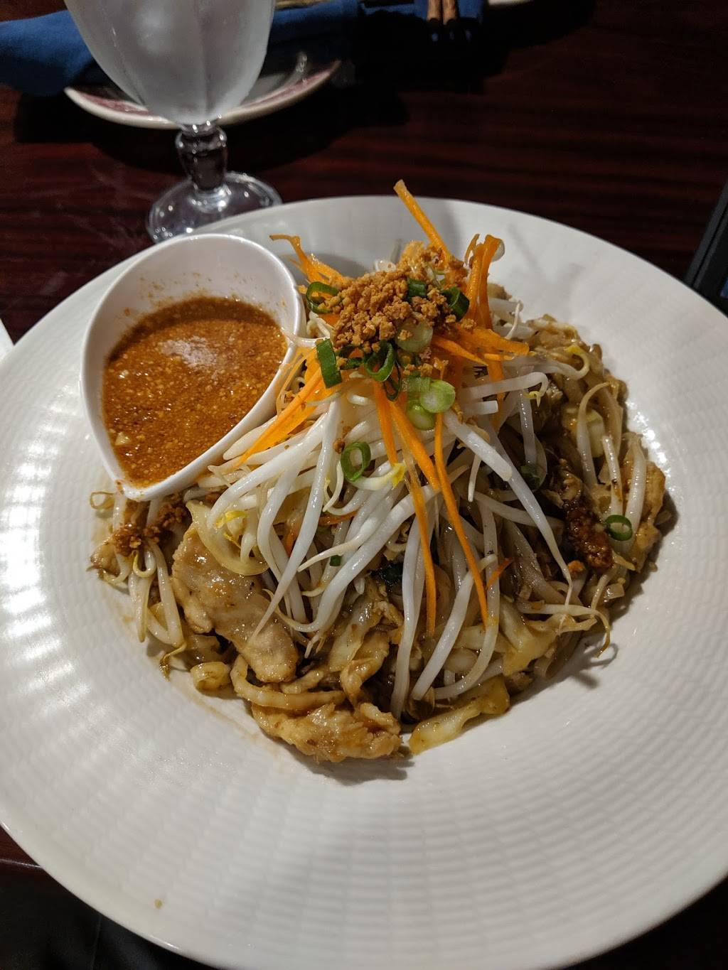 Lotus Garden | restaurant | 1011 King St, Utica, NY 13501, USA | 3157988897 OR +1 315-798-8897