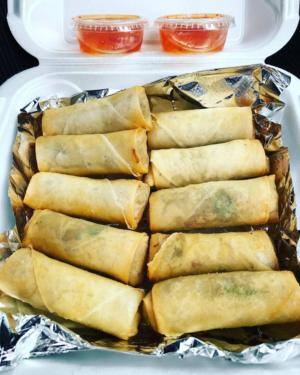 Sumo Egg Rolls | restaurant | 1590 White Bear Ave, St Paul, MN 55106, USA | 6514318192 OR +1 651-431-8192