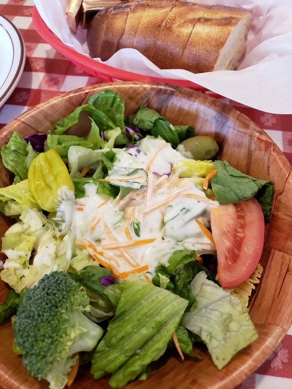 Filippis Pizza Grotto | restaurant | 645 1st St, Napa, CA 94559, USA | 7072549700 OR +1 707-254-9700