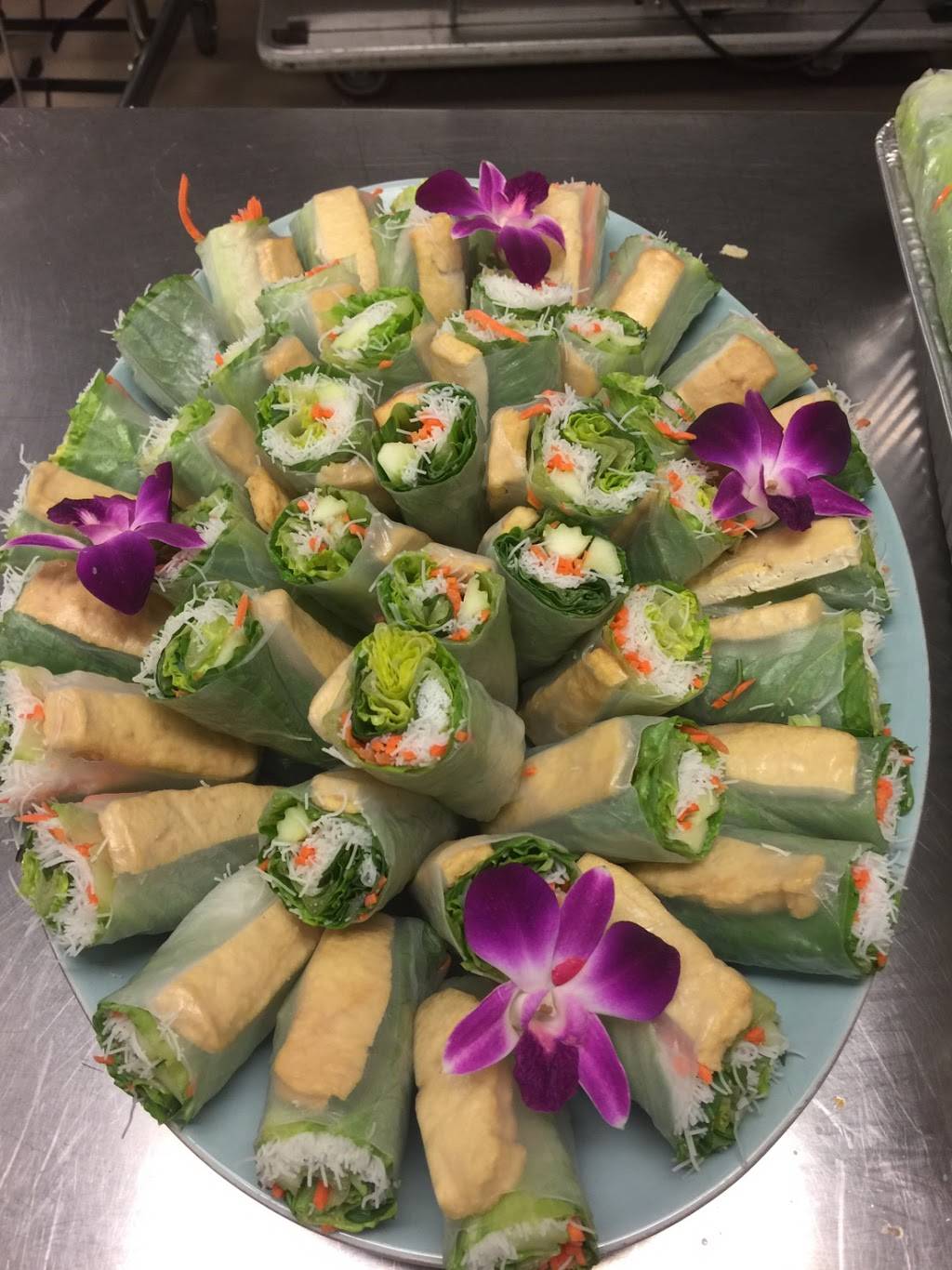 Thai VP Cuisine | restaurant | 15920 NE 8th St #4, Bellevue, WA 98008, USA | 4255027115 OR +1 425-502-7115