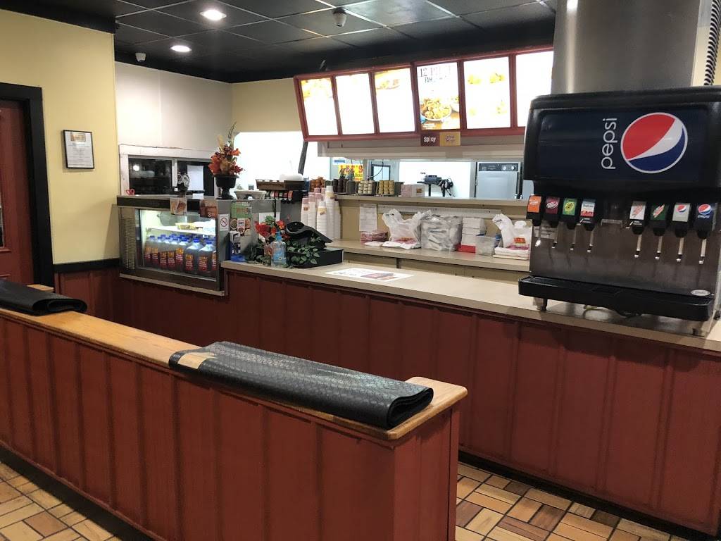 Lees Famous Recipe Chicken | restaurant | West Park Shopping Center, W Broadway St #101, Lawrenceburg, KY 40342, USA | 5028390005 OR +1 502-839-0005