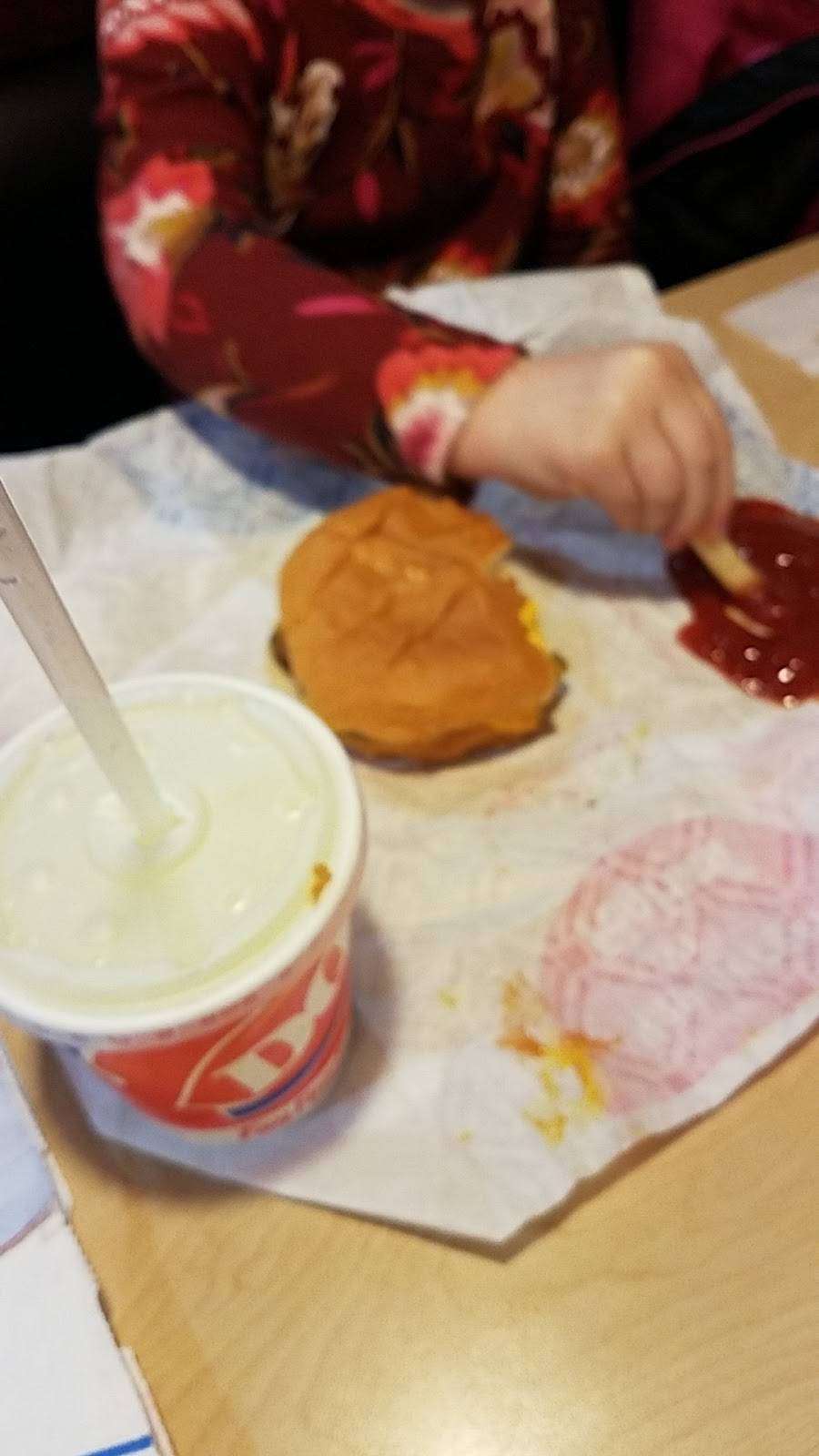 Dairy Queen Grill & Chill | restaurant | 4140 N First Ave, Evansville, IN 47710, USA | 8124284022 OR +1 812-428-4022