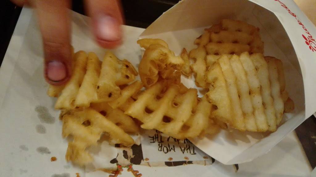 Chick-fil-A | restaurant | 90 Barrington Rd, Schaumburg, IL 60194, USA | 8477981424 OR +1 847-798-1424