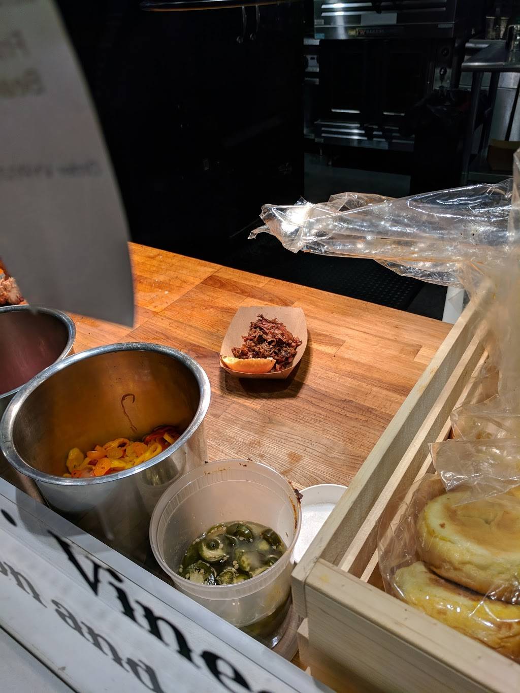 More Than Q | restaurant | 325 Northampton St, Easton, PA 18042, USA | 6108292777 OR +1 610-829-2777