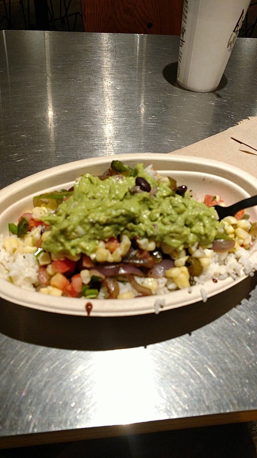Chipotle Mexican Grill | restaurant | 338 E Rand Rd, Arlington Heights, IL 60004, USA | 8473928328 OR +1 847-392-8328