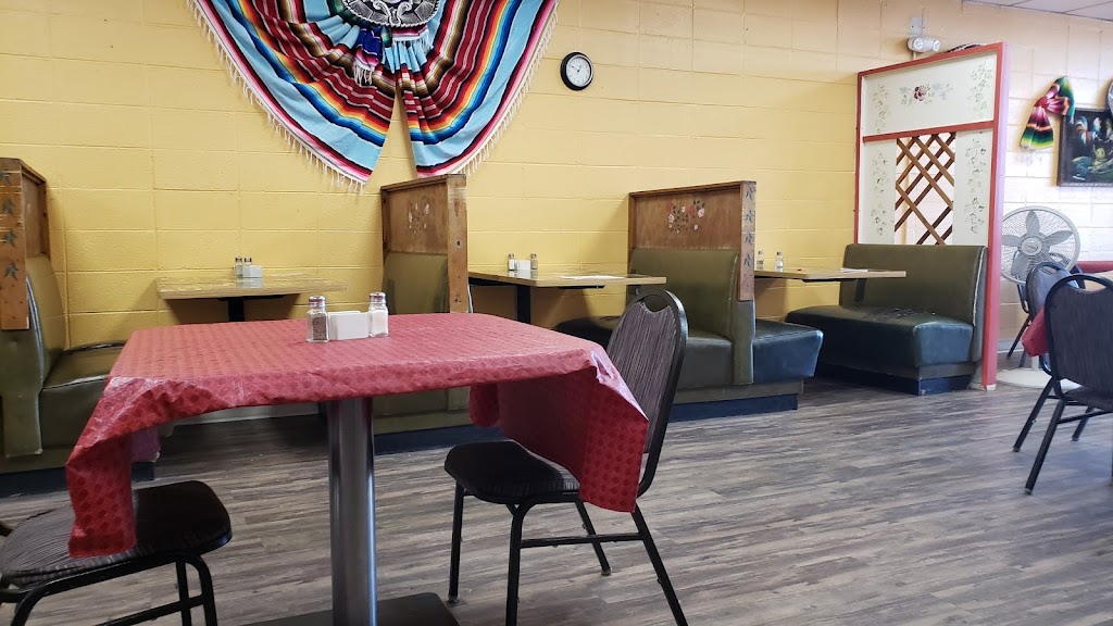 Momma Condes | restaurant | 100 Broadway # 4, Sterling, CO 80751, USA | 9705220802 OR +1 970-522-0802