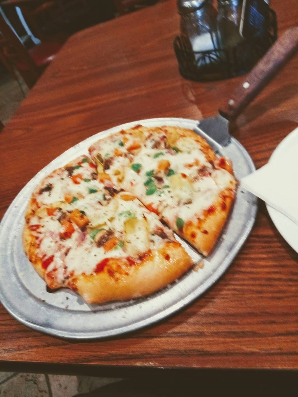 Little Italys Pizza & Pints | restaurant | 1924 11th Ave S, Birmingham, AL 35205, USA | 2052245775 OR +1 205-224-5775