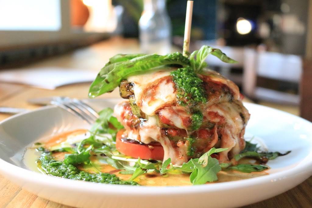 Olis Fashion Cuisine | restaurant | 6897 SW 18th St, Boca Raton, FL 33433, USA | 5615716920 OR +1 561-571-6920