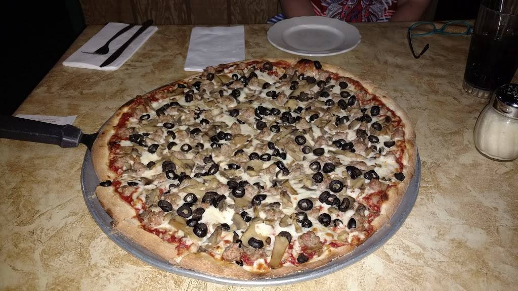 Pepinos | restaurant | N84W15841 Appleton Ave, Menomonee Falls, WI 53051, USA | 2622516500 OR +1 262-251-6500