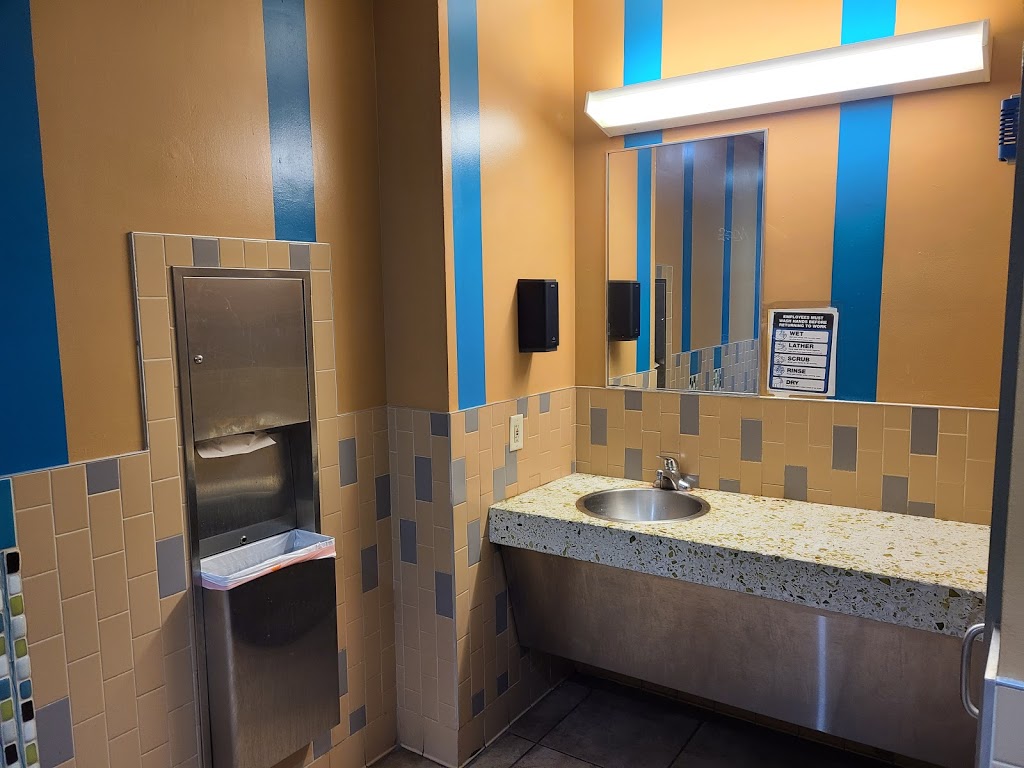 The Grocery Brewpub | restaurant | 2230 University Blvd, Tuscaloosa, AL 35401, USA | 2057649806 OR +1 205-764-9806