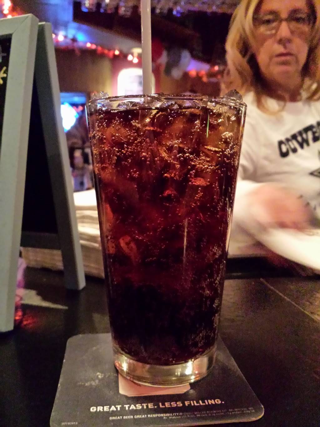 Dee Dees Tavern | restaurant | 647 Watervliet Shaker Rd, Latham, NY 12110, USA | 5187854410 OR +1 518-785-4410