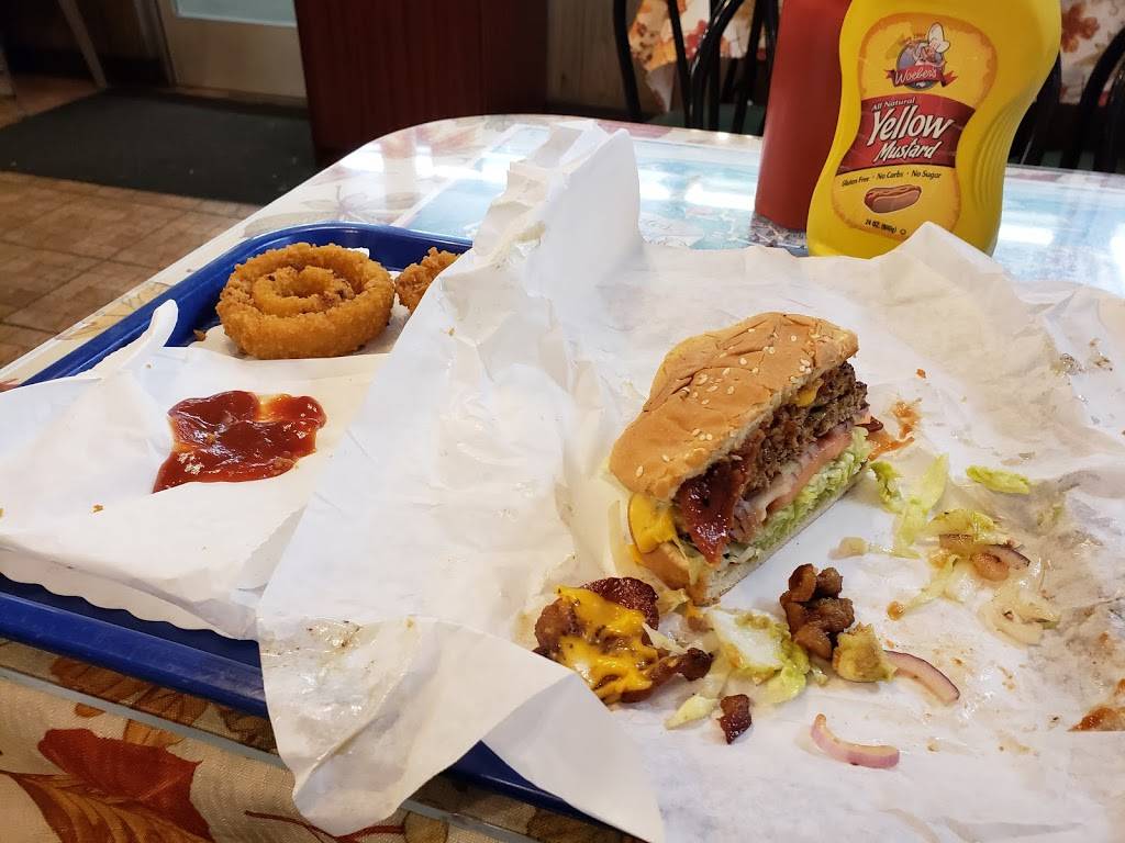 Classic Burgers of Los Gatos | restaurant | 15737 Los Gatos Blvd, Los Gatos, CA 95032, USA | 4083566910 OR +1 408-356-6910