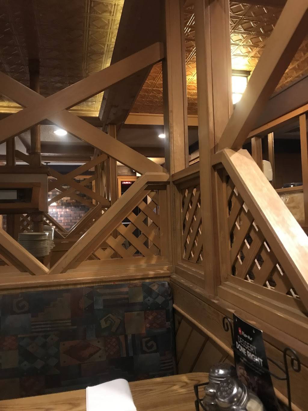 Pizza Hut | restaurant | 2787 Prairie Ave, Beloit, WI 53511, USA | 6083654221 OR +1 608-365-4221