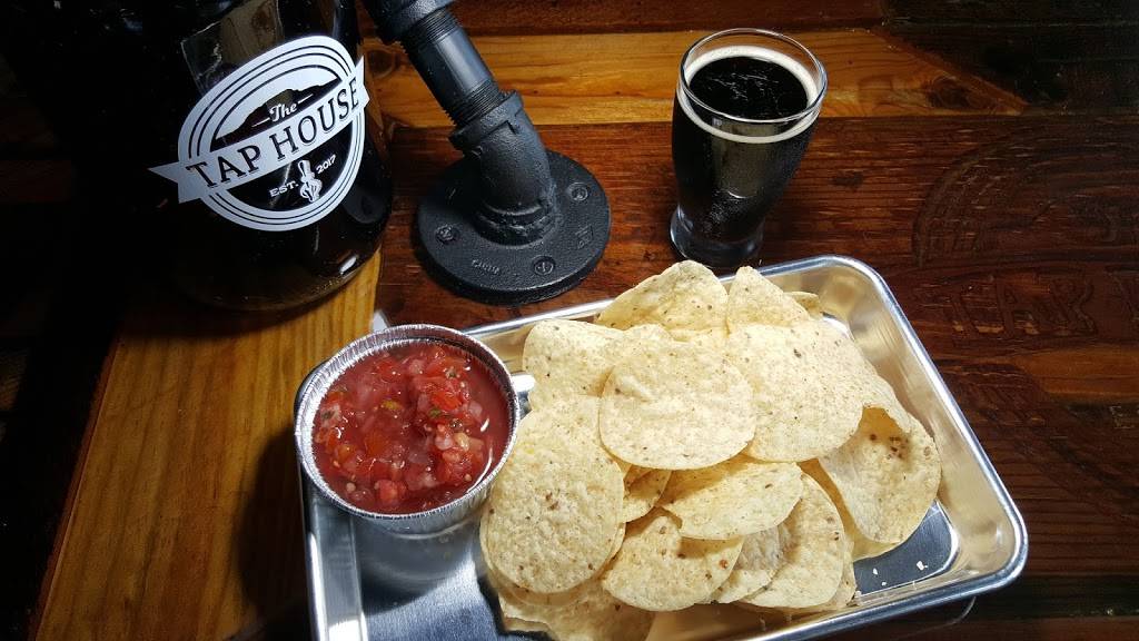 The Tap House | restaurant | 3800 St Elmo Ave #114, Chattanooga, TN 37409, USA | 4236828234 OR +1 423-682-8234
