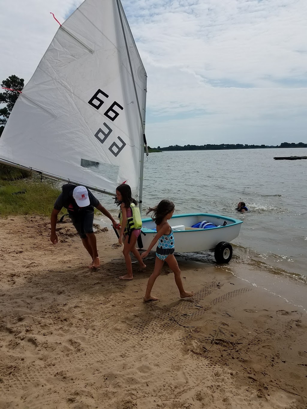 Rock Hall Yacht Club | restaurant | 22759 McKinleyville Rd, Rock Hall, MD 21661, USA | 4106392182 OR +1 410-639-2182