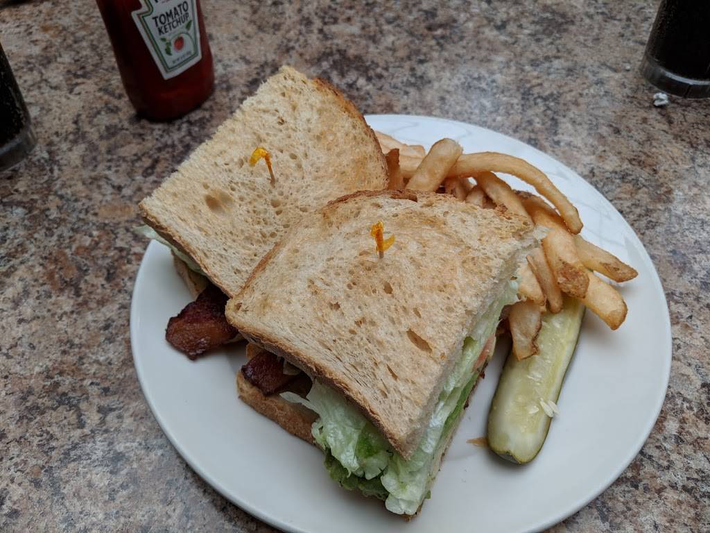 Geezers | restaurant | 12120 Telegraph Rd, Santa Fe Springs, CA 90670, USA | 5629463605 OR +1 562-946-3605