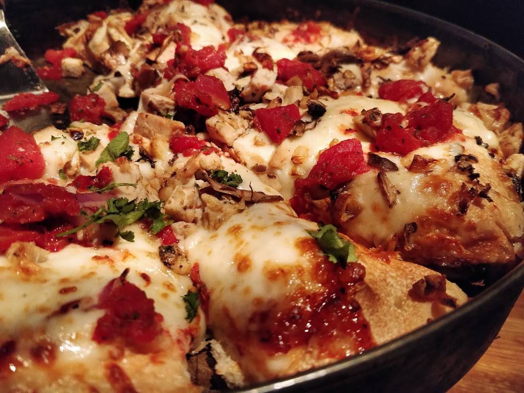 BJs Restaurant & Brewhouse | restaurant | 8285 Red Bug Lake Rd, Oviedo, FL 32765, USA | 4072782080 OR +1 407-278-2080