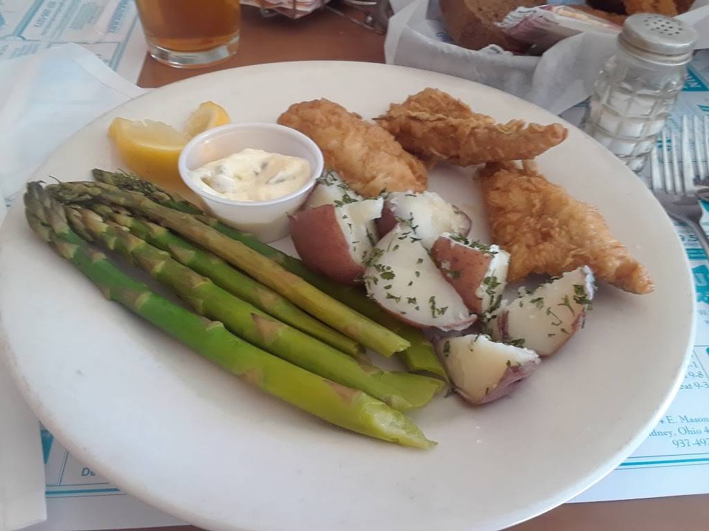 Wooden Shoe Inn | restaurant | 6 N Main St, Minster, OH 45865, USA | 4196282349 OR +1 419-628-2349