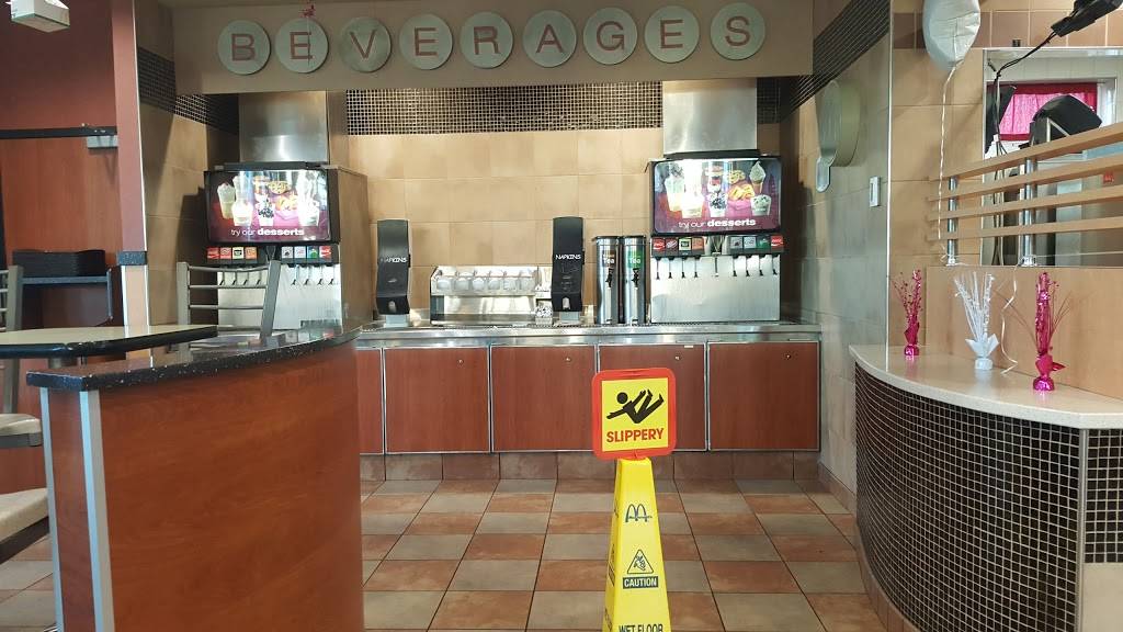 McDonalds | cafe | 97 Elm St, Enfield, CT 06082, USA | 8607410807 OR +1 860-741-0807