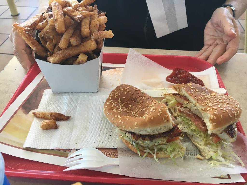 Restaurant La Belle Province | restaurant | 6075 Chemin de Chambly, Saint-Hubert, QC J3Y 3R6, Canada | 4506565384 OR +1 450-656-5384