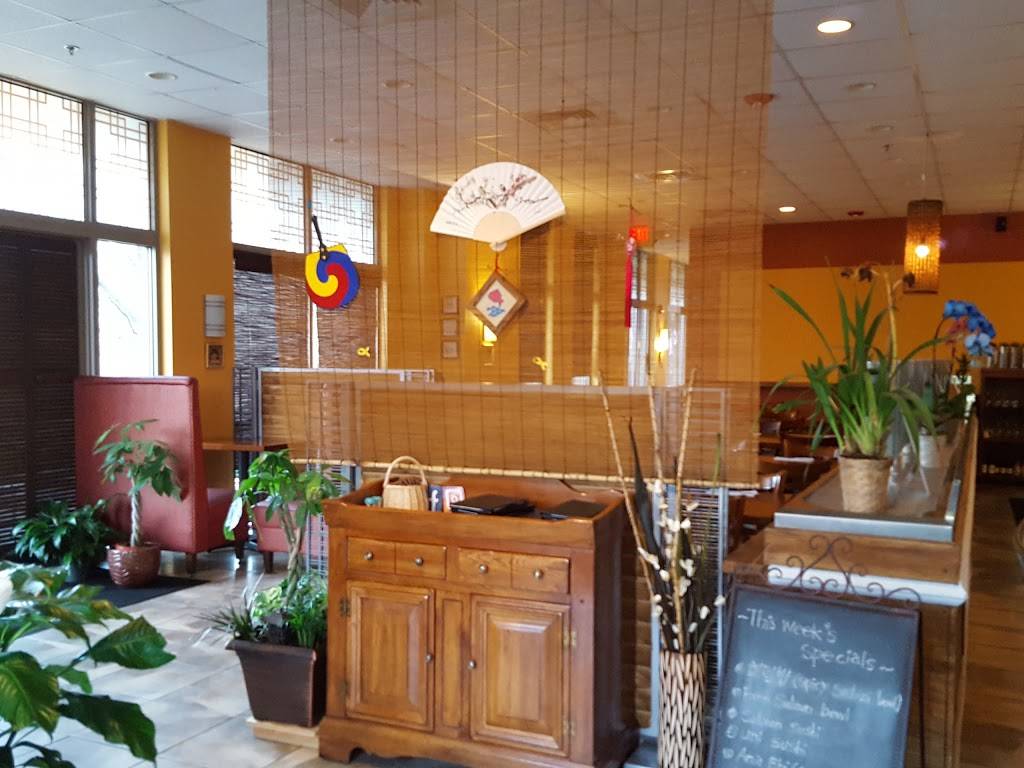 Aroma Korea Sushi & Grill | restaurant | 160 NE Maynard Rd, Cary, NC 27513, USA | 9196502696 OR +1 919-650-2696