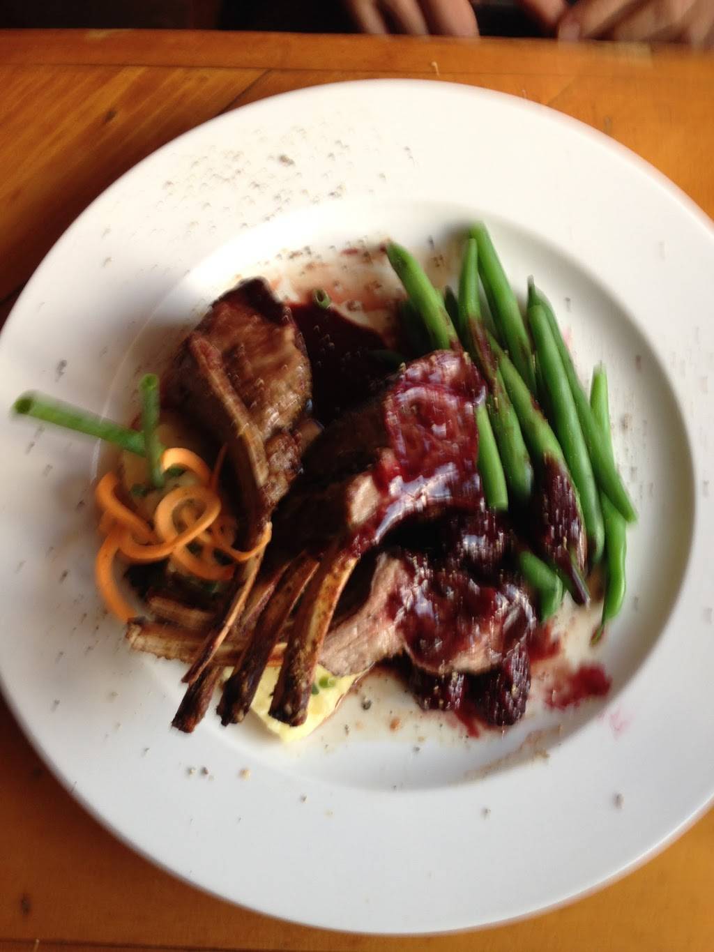 Hearth & Candle | restaurant | 60 Morse Dr, Jeffersonville, VT 05464, USA | 8026448090 OR +1 802-644-8090