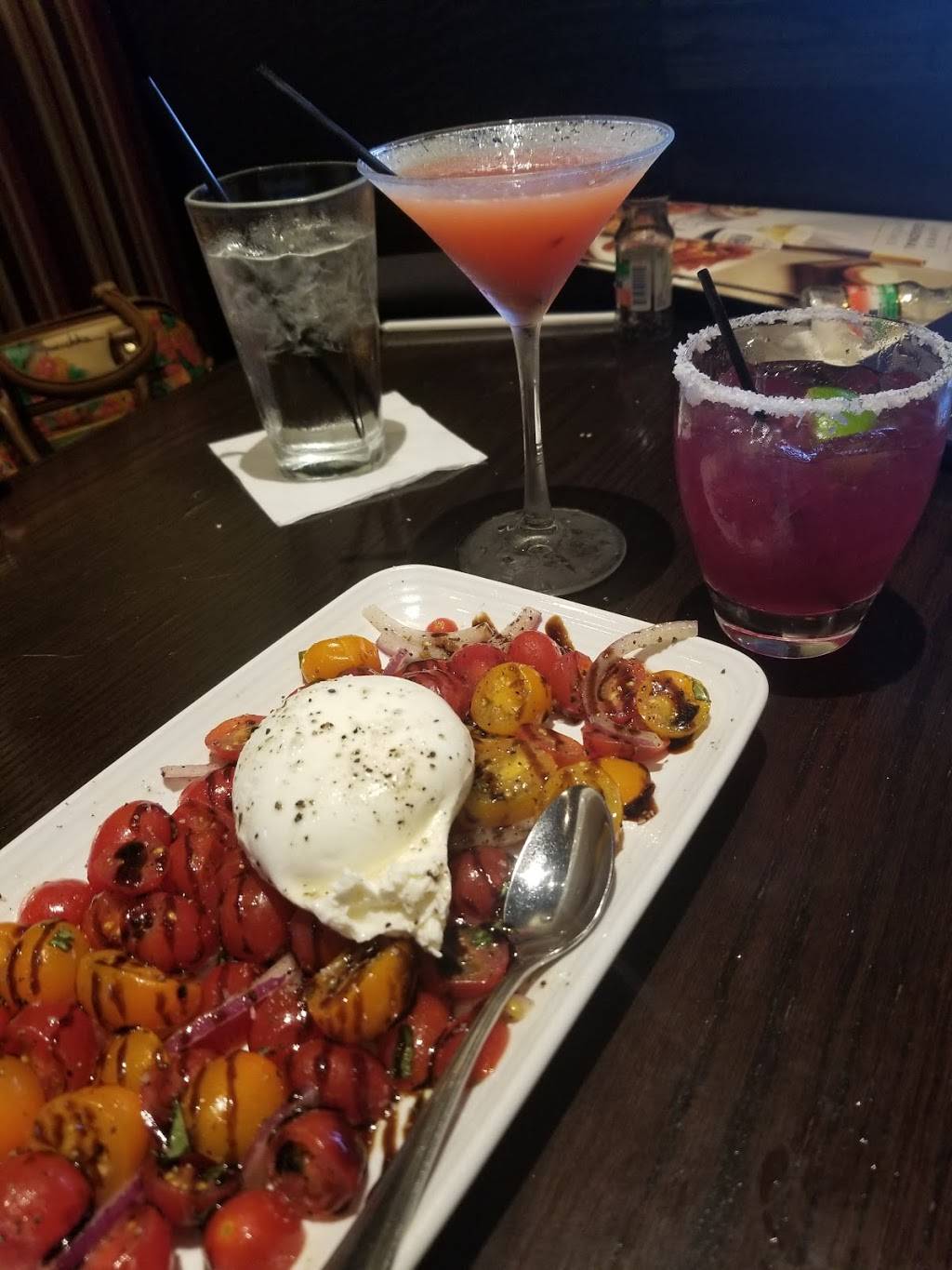 Carrabbas Italian Grill | restaurant | 1951 Carl D. Silver Parkway, Fredericksburg, VA 22401, USA | 5405481122 OR +1 540-548-1122